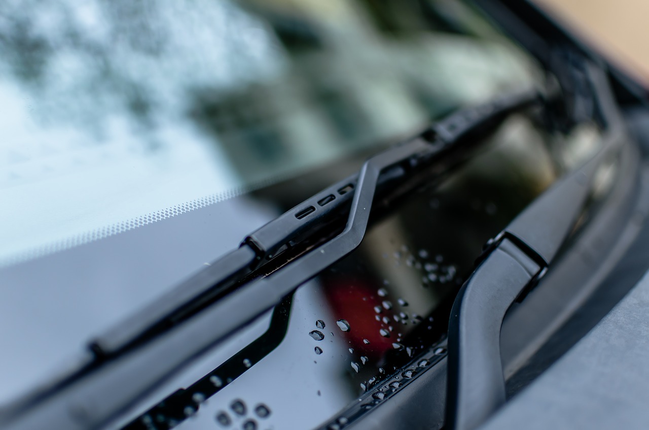 How Automatic Wiper Blades Work – What You Need to Know